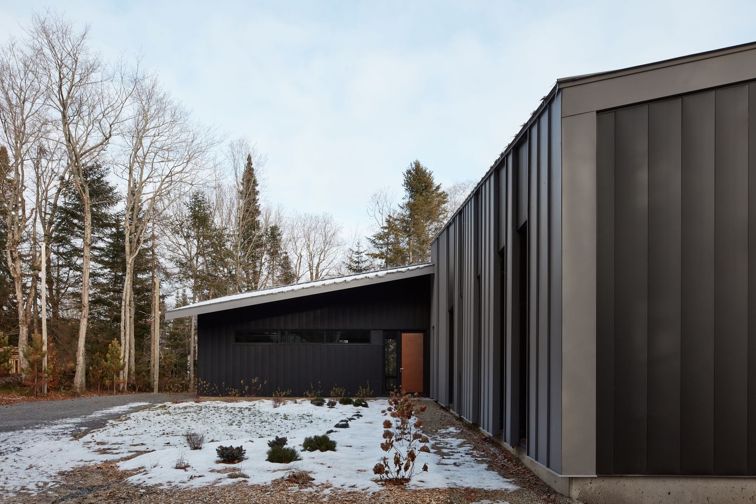 Front Yard from a Single family homes project near Montreal (Greater Montreal) by GHOCHE ARCHITECTE