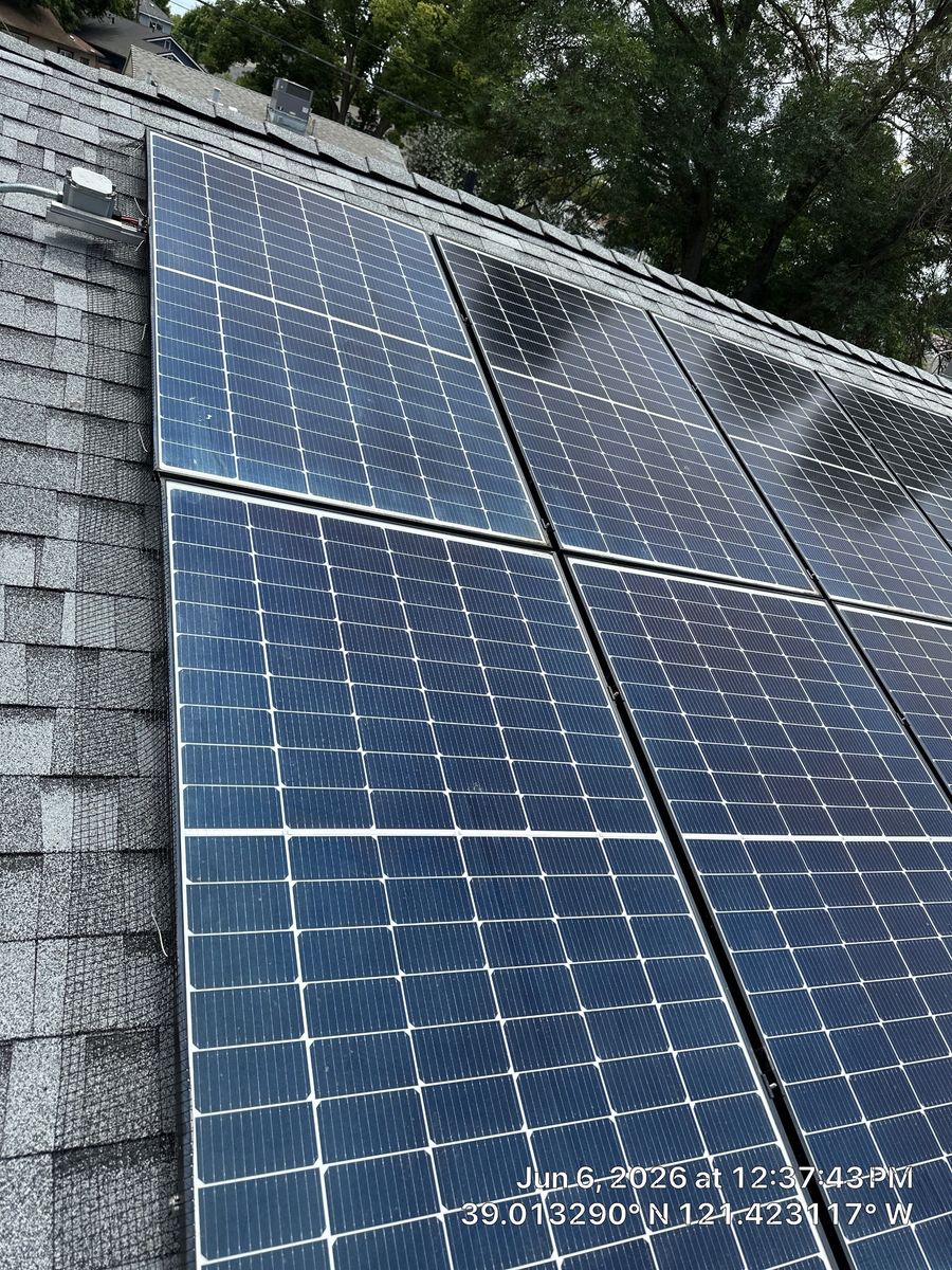  from a Photovoltaic Solar Panels project near Sacramento by L J Heating & Air Conditioning Inc
