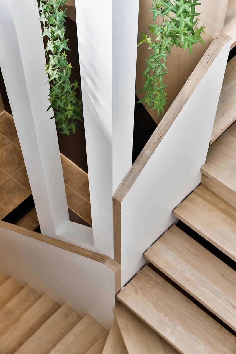Staircase from a Second Floor Additions project near Montreal (Greater Montreal) by Atelier Tautem