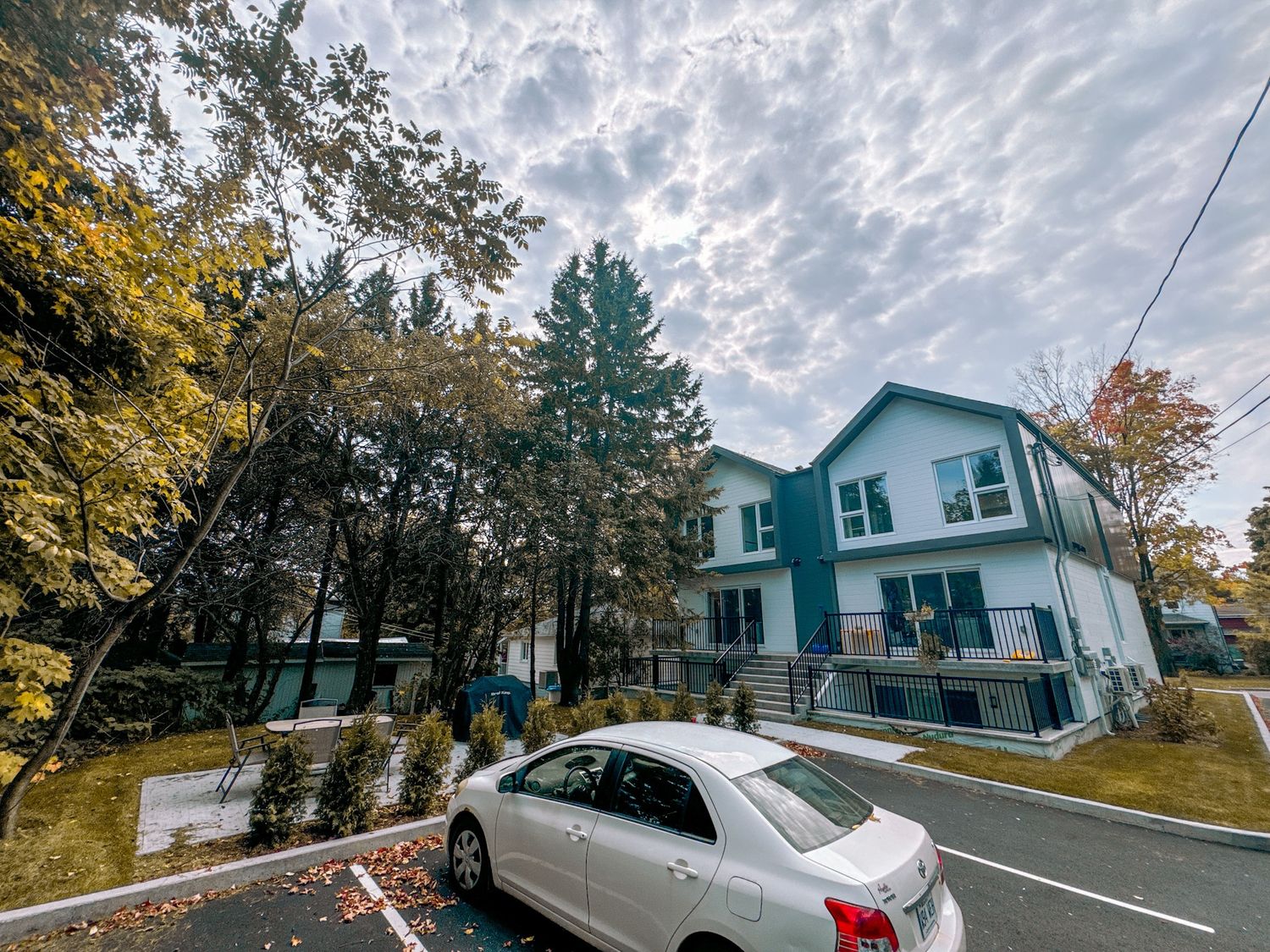 Finition extérieur d'un projet de Bâtiments multi-résidentiels et tours d'habitations près de Québec/Lévis (Ville de Québec) de Groupe Habitech