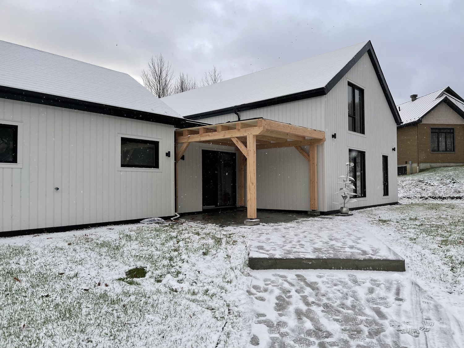 House Exterior from a Single family homes project near Sherbrooke (Estrie) by Construction Latulippe