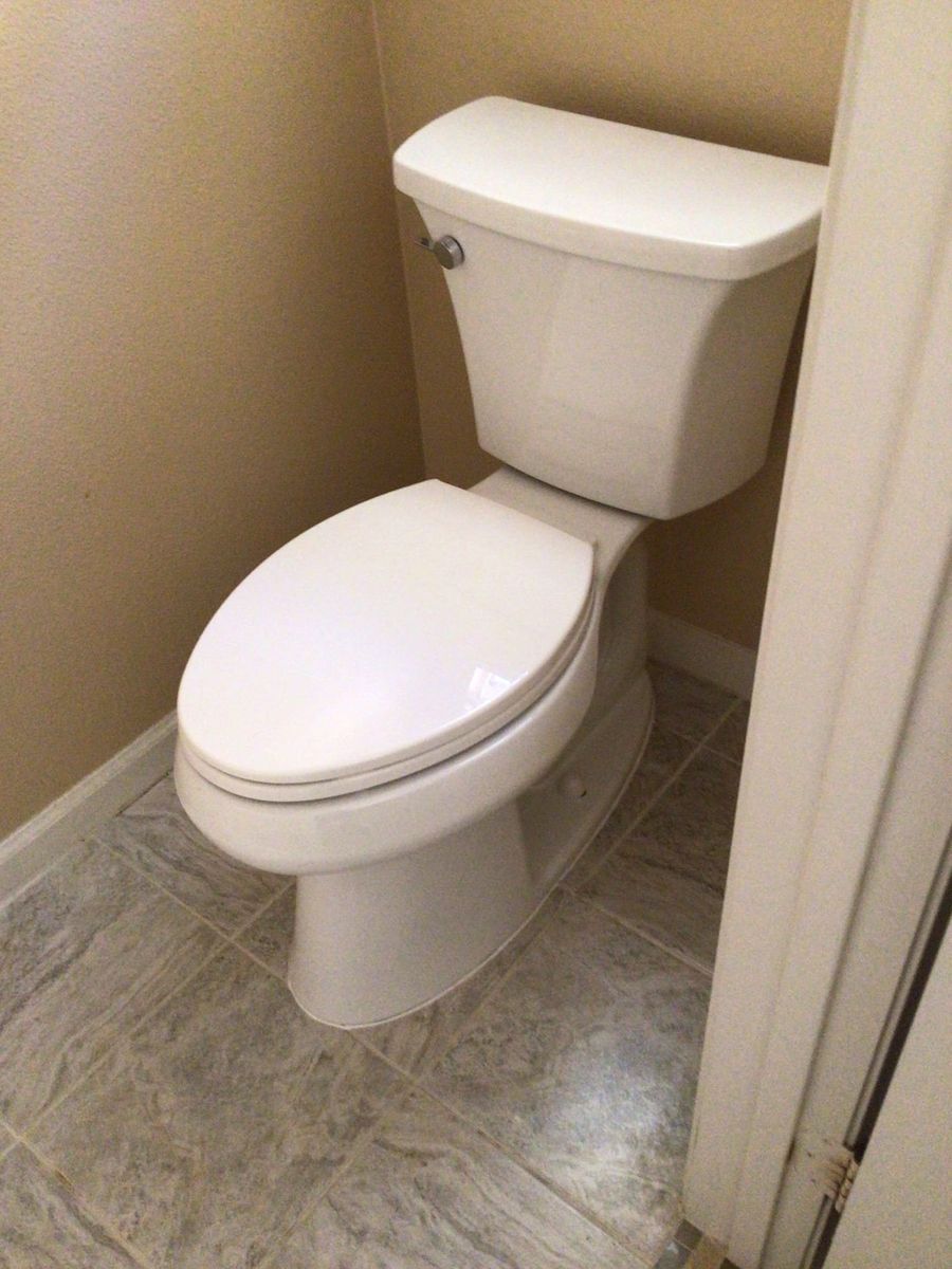 Medio baño de un proyecto de tipo Accesorios de plomería cerca de Bakersfield por OneStop Plumbers - Plumbing and Leak Detection