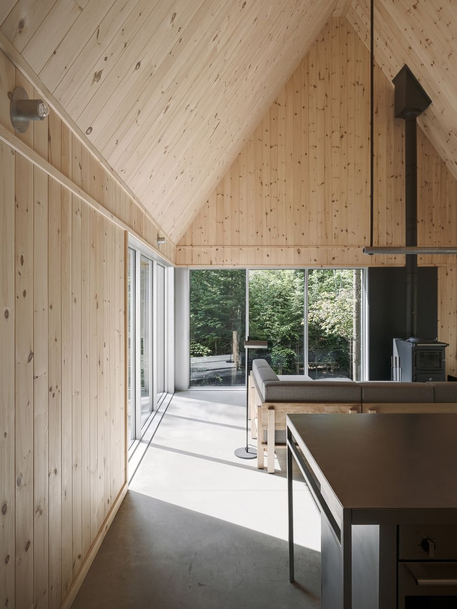 Living Room from a Kitchen cabinets project near Joliette (Lanaudière) by À Hauteur d'homme (Hh)
