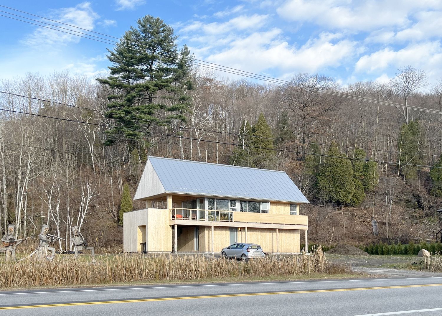 Façade avant d'un projet de Maisons unifamiliales près de Québec/Lévis (Ville de Québec) de Julie Poisson architecte