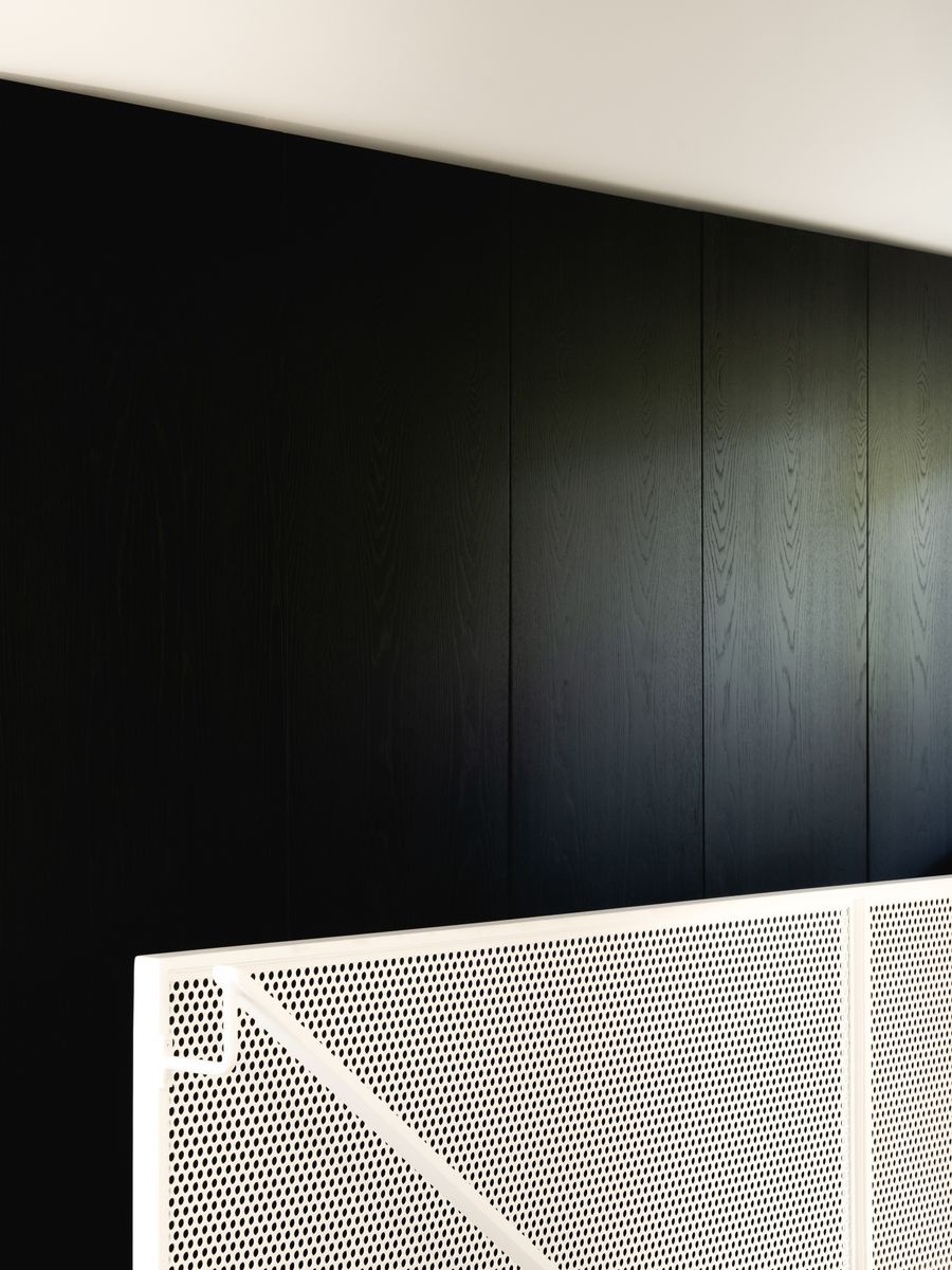 Couloir d'un projet de Maisons unifamiliales près de Montréal/Laval/Longueuil (Grand Montréal) de Atelier L'Abri
