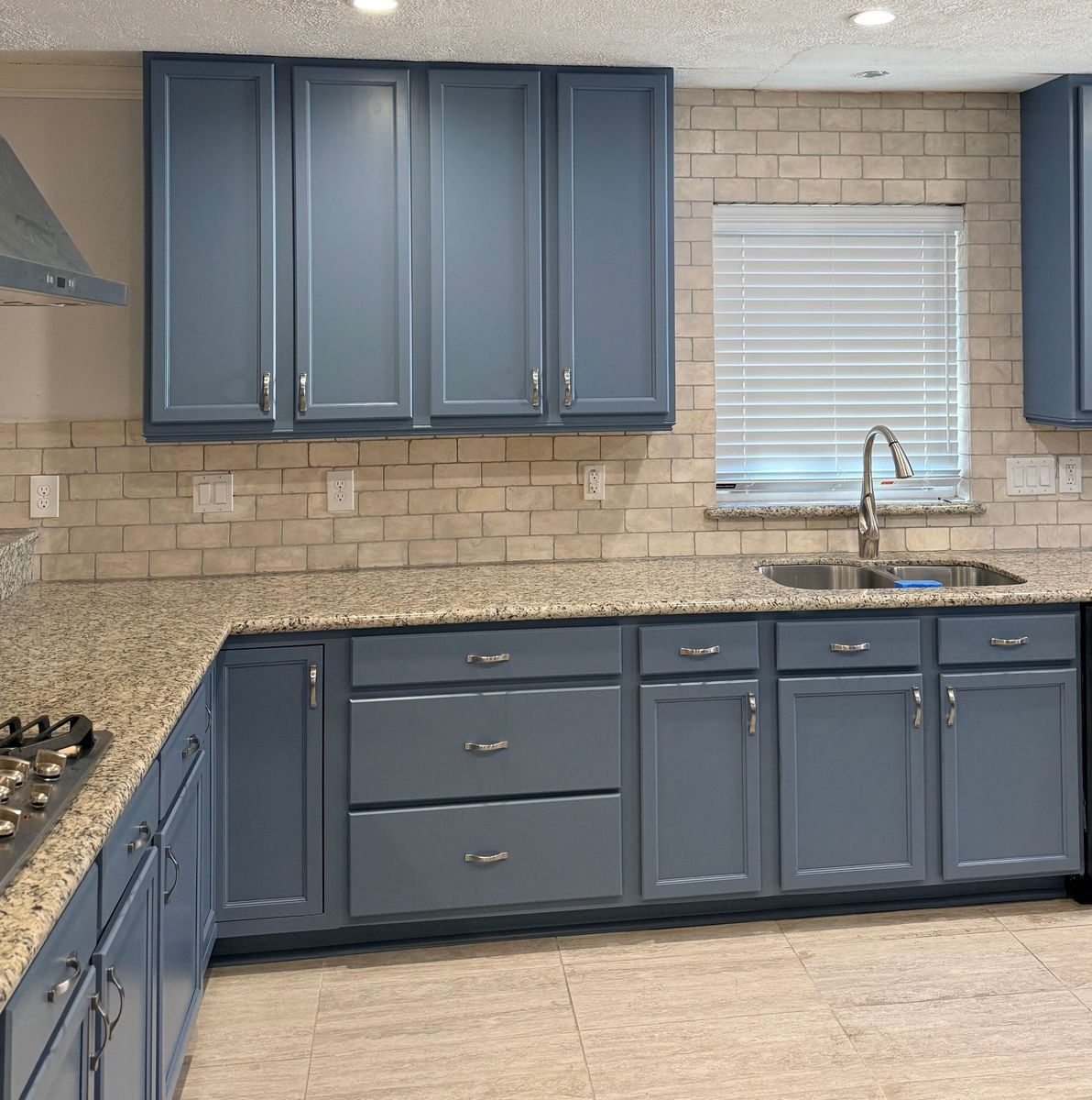  de un proyecto de tipo Gabinetes de cocina cerca de Houston por Proper Prep Painters