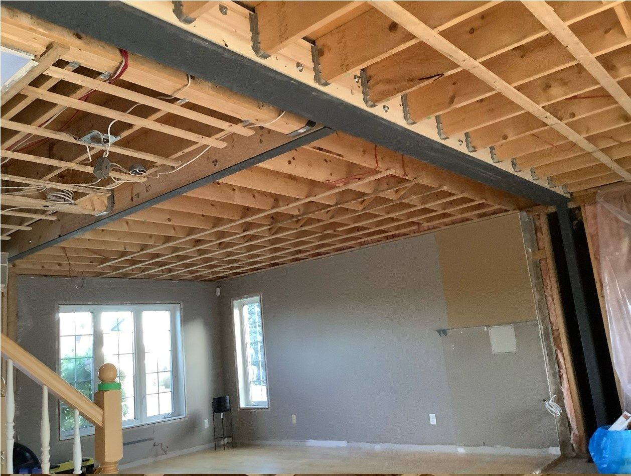 Travaux - Intérieur d'un projet de Maisons unifamiliales près de Montréal/Laval/Longueuil (Grand Montréal) de Millan, Lapierre experts-conseils inc.