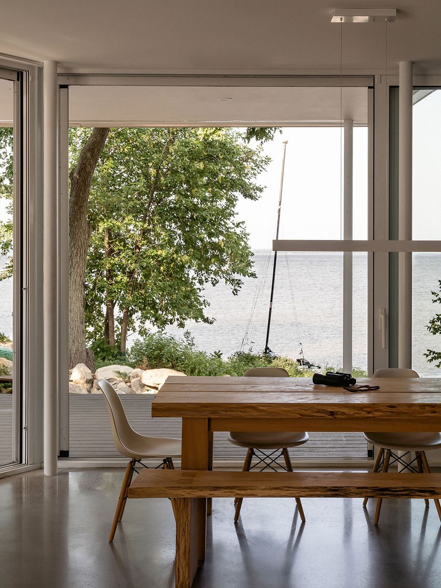 Veranda & Sunroom from a Single family homes project near Montreal (Greater Montreal) by Paul Bernier Architecte