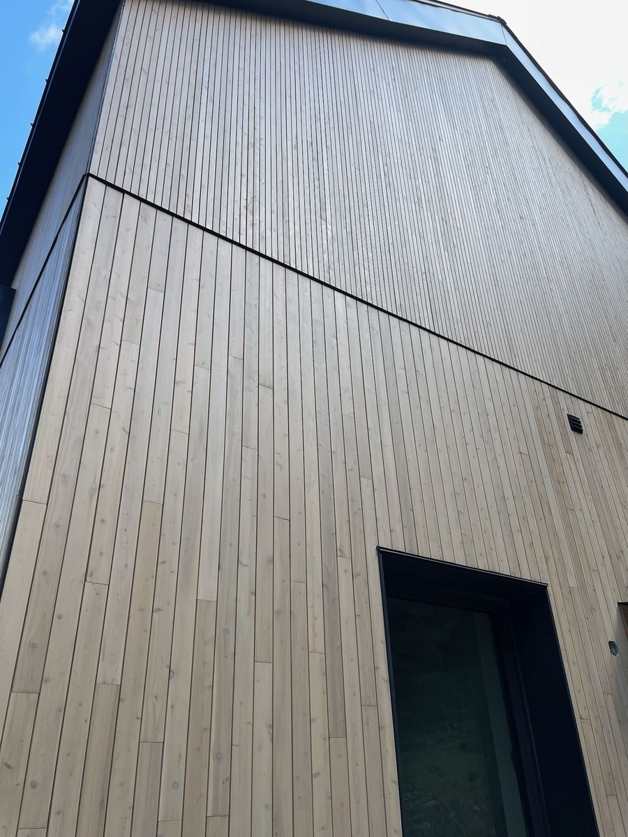 Acabado exterior de un proyecto de tipo Viviendas unifamiliares cerca de Saint-Jérôme (Laurentides) por psb Inc.