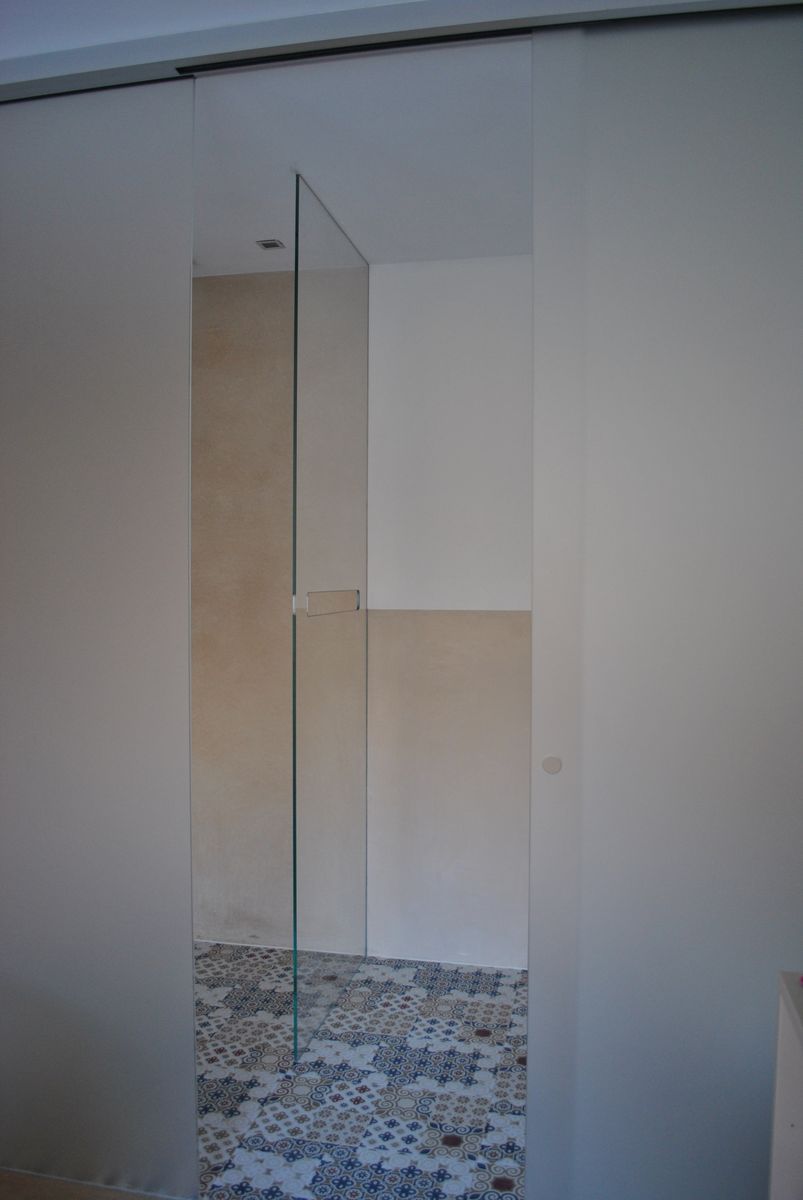 Bathroom from a Natural plasters project near Montreal (Greater Montreal) by Distribution Tockay inc.