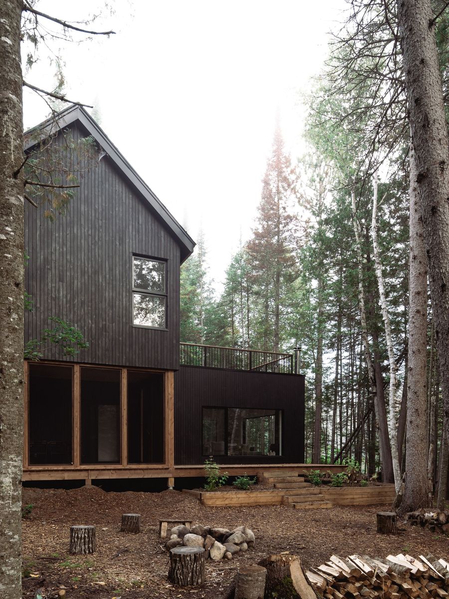 Façade avant d'un projet de Maisons unifamiliales près de Joliette (Lanaudière) de Atelier L'Abri