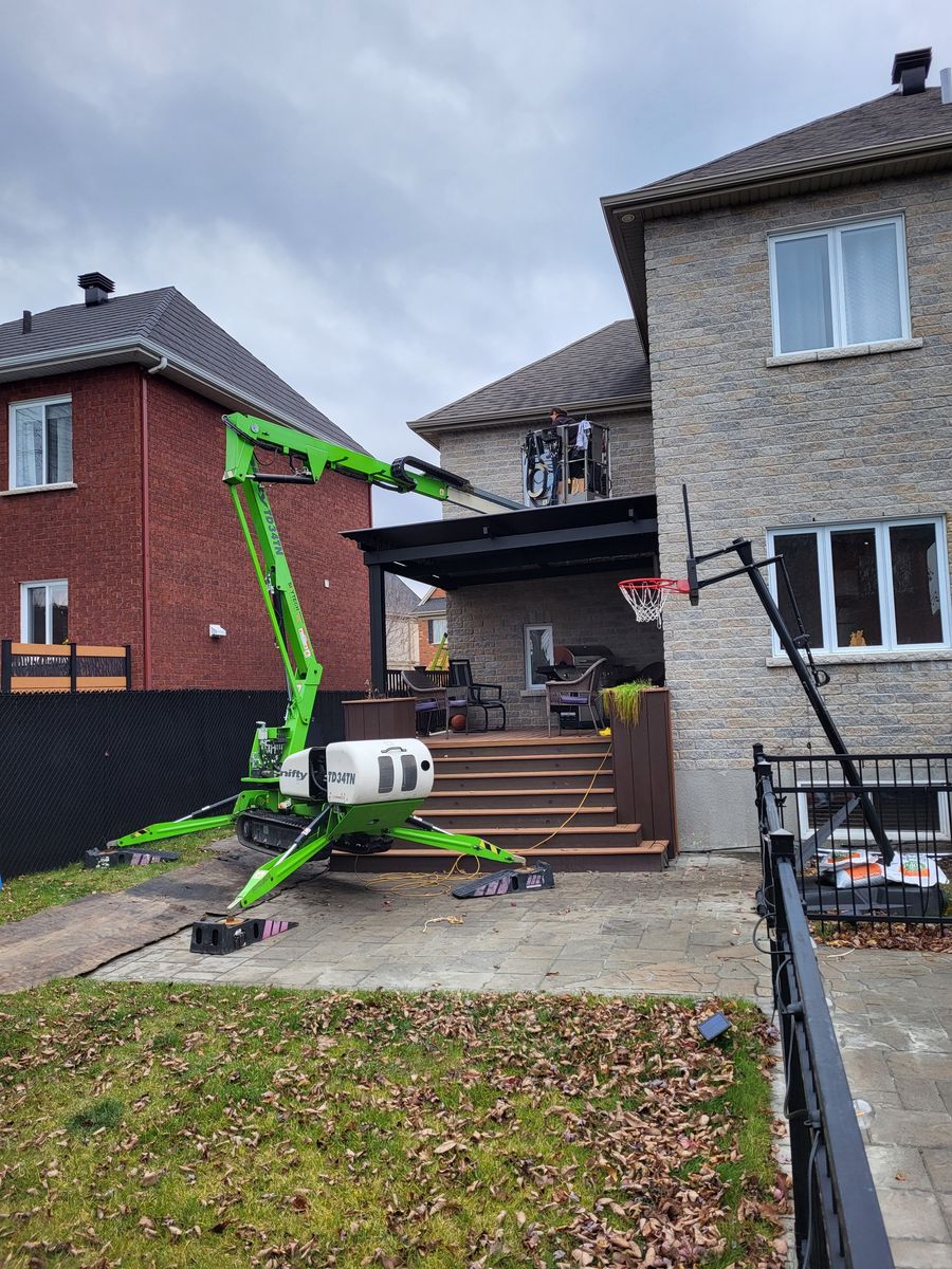 Travaux - Extérieur d'un projet de Calfeutrage près de Montréal/Laval/Longueuil (Grand Montréal) de Calfeutrage Apex Inc