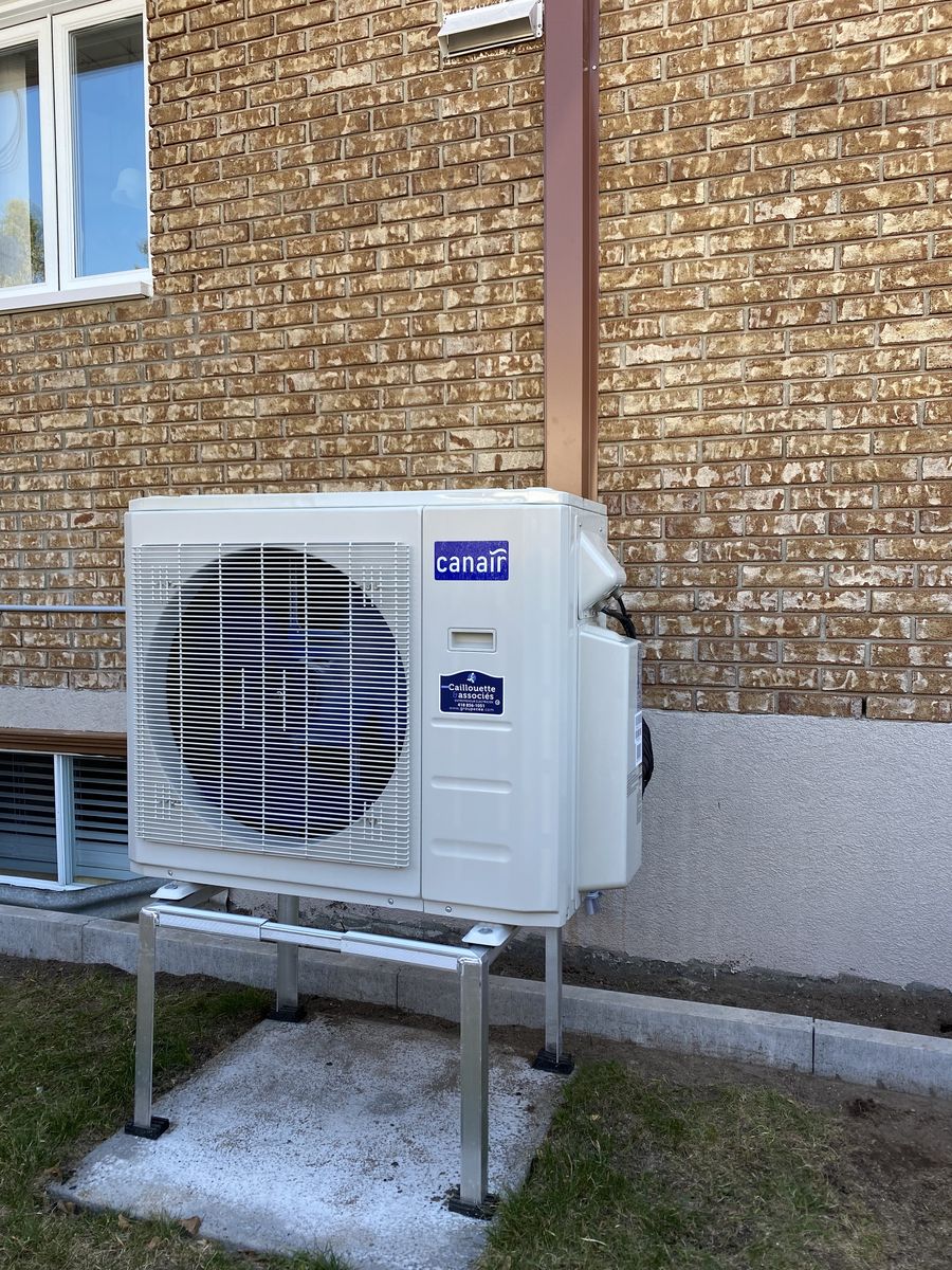 Building mechanicals from a Heat pumps project near Quebec City - Levis by Groupe Caillouette & Associés inc