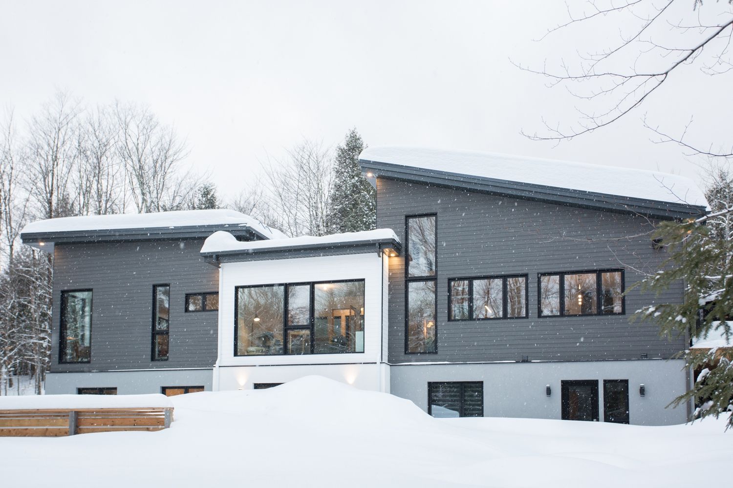House Exterior from a Single family homes project near Sherbrooke (Estrie) by UrbanEco Construction