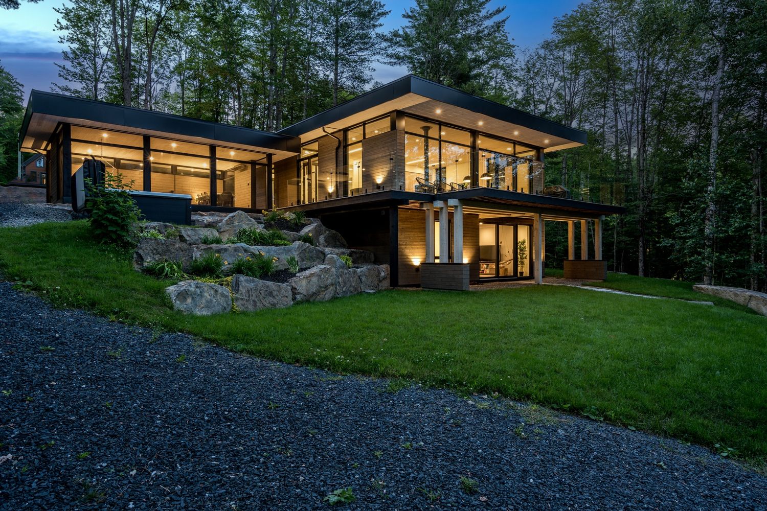 House Exterior from a Single family homes project near Quebec City - Levis by Shannon Ross architecte