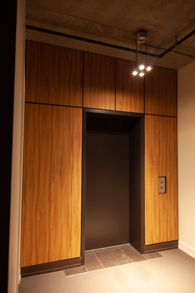 Hall from a Interior Design and Layout project near Montreal (Greater Montreal) by Zaraté Lavigne Architectes