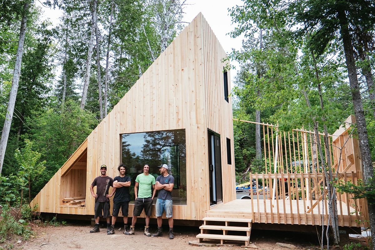Construcción de exteriores de casas de un proyecto de tipo Mini casas cerca de Gatineau (Outaouais) por Atelier L'Abri