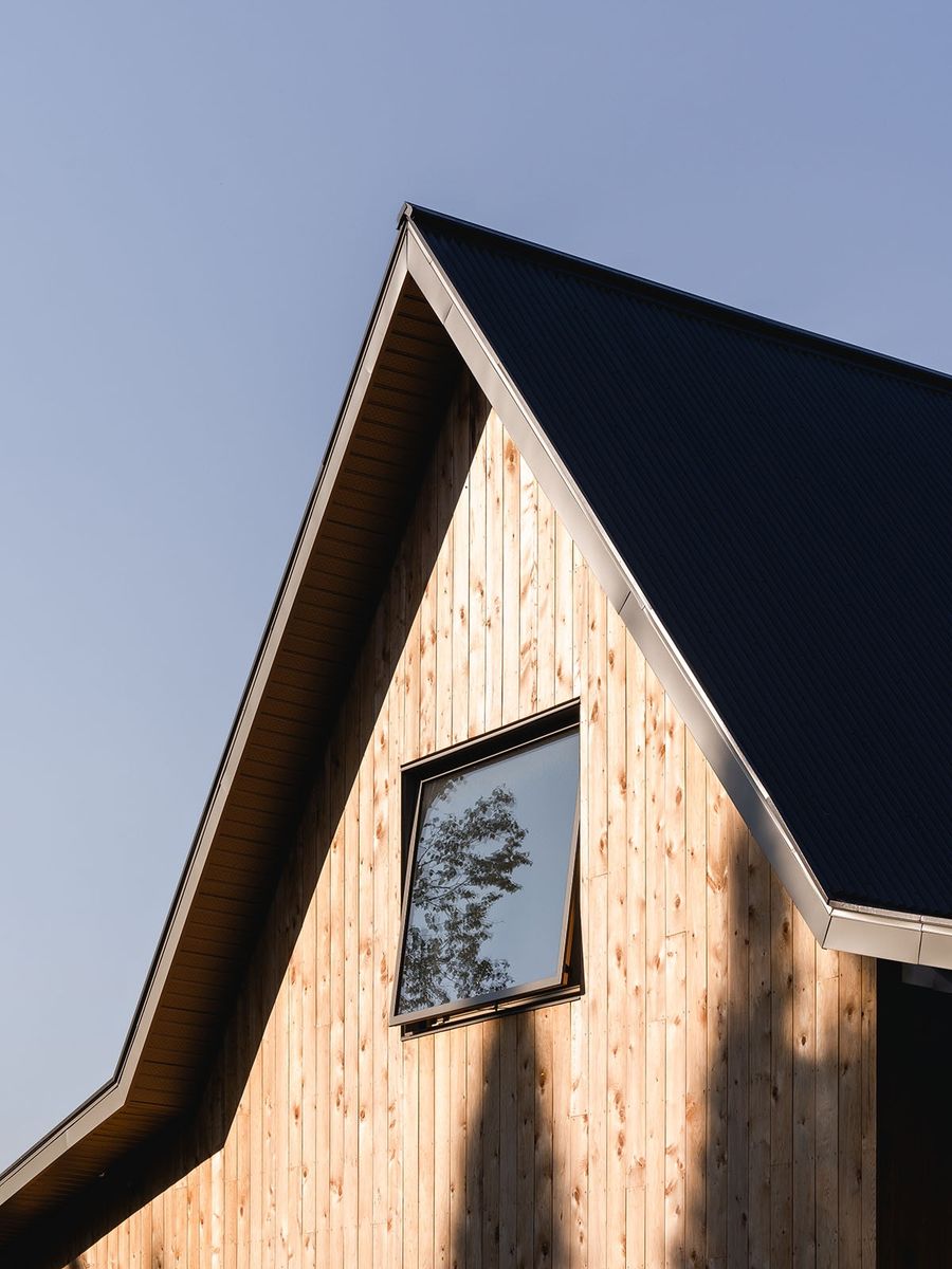 Exterior Finishes from a Urban Agriculture project near Saint-Jerome (Laurentides) by Atelier L'Abri