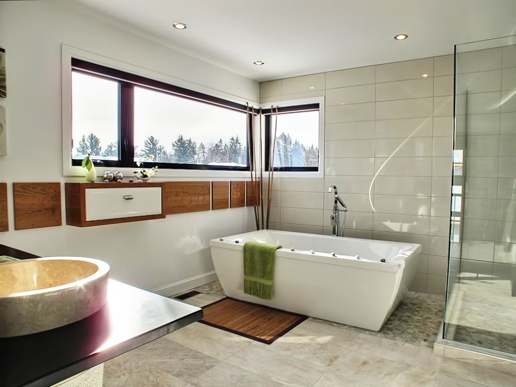 Baño completo de un proyecto de tipo Viviendas unifamiliares cerca de Ciudad de Quebec - Lévis por TEKpur Architecture