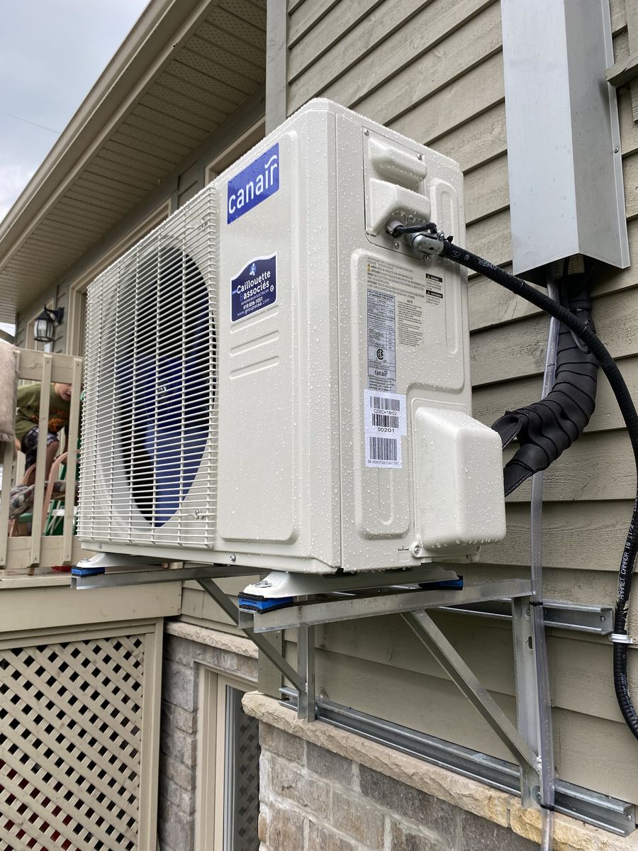 Building mechanicals from a Heat pumps project near Quebec City - Levis by Groupe Caillouette & Associés inc
