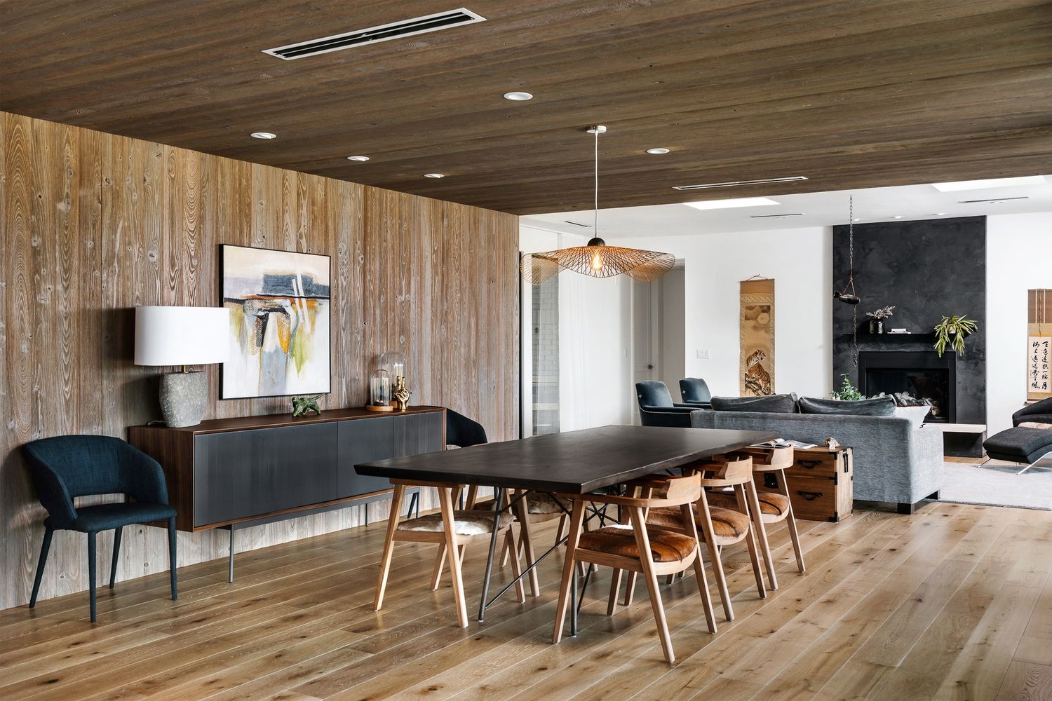 Salle à manger d'un projet de Maisons unifamiliales près de Austin de Clark Richardson Architects