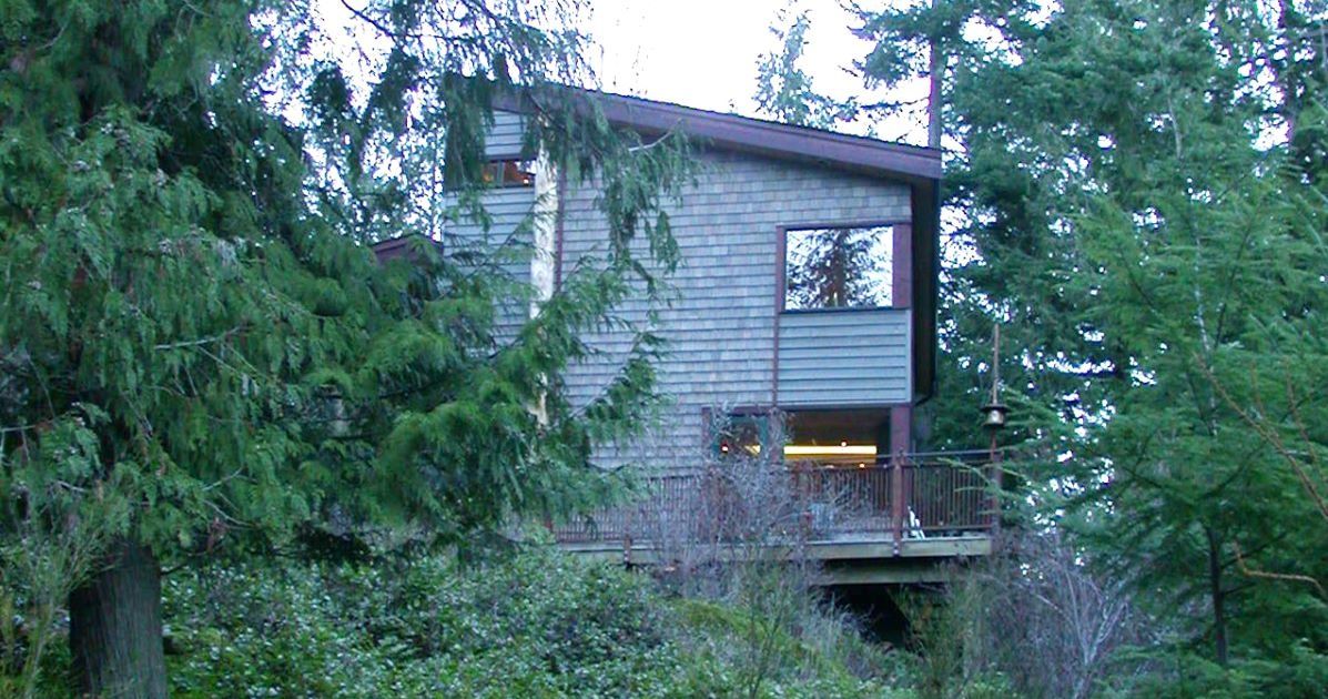 Bowen Island House Ecohome