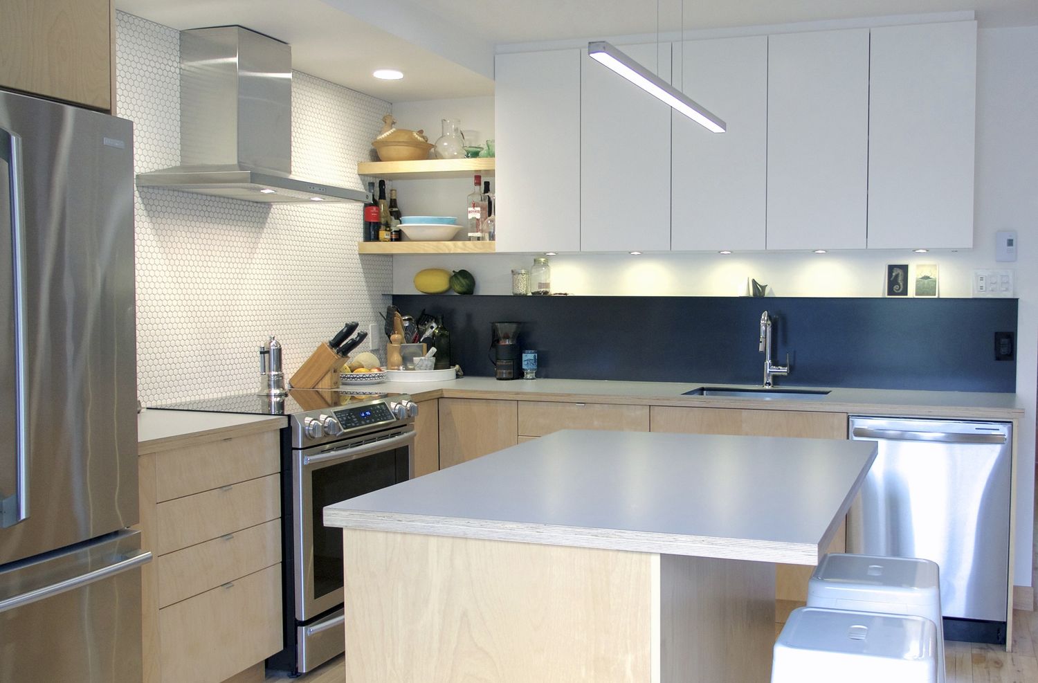 Kitchen from a Kitchens project near Montreal (Greater Montreal) by À l' Aube - Design Studio & Kitchen Specialist