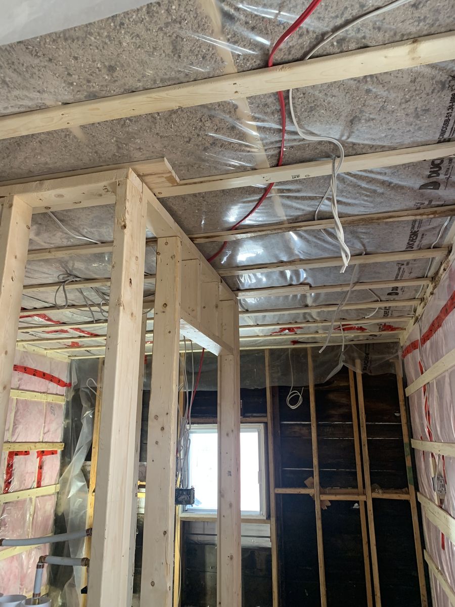 Travaux - Intérieur d'un projet de Cellulose soufflée près de Montréal/Laval/Longueuil (Grand Montréal) de QAG Isolation Inc.