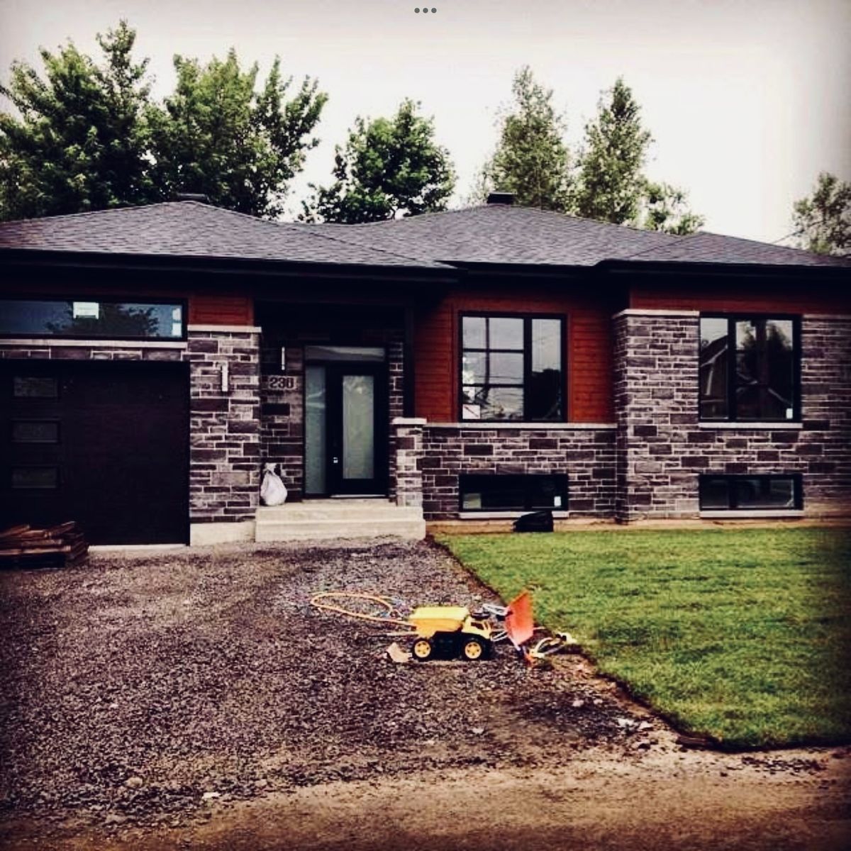 Avant rénovation d'un projet de Maisons unifamiliales près de Saint-Jean-sur-Richelieu (Montérégie) de Landriault construction