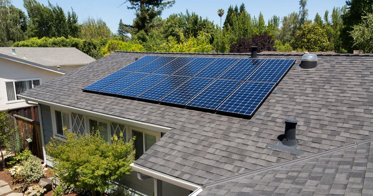 Instalaciones mecánicas de un proyecto de tipo Paneles solares fotovoltaicos cerca de Montreal (Gran Montreal) por Solaire Québec