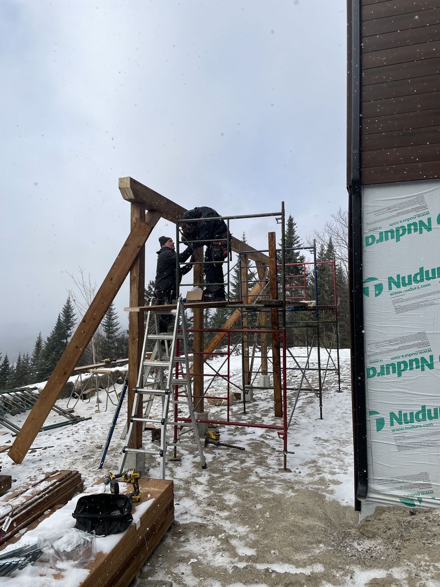 Construcción de exteriores de casas de un proyecto de tipo Viviendas unifamiliares cerca de Joliette (Lanaudière) por Les Constructions du Patrimoine J.S. INC.