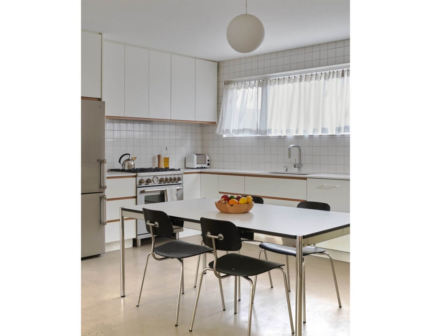 Dining Room from a Accessory Dwelling Units (ADUs) project near Toronto (Greater Toronto) by Lanescape Architecture Inc.