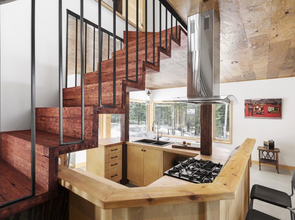 Kitchen from a Single family homes project near Saint-Jerome (Laurentides) by Construction Larix Inc.
