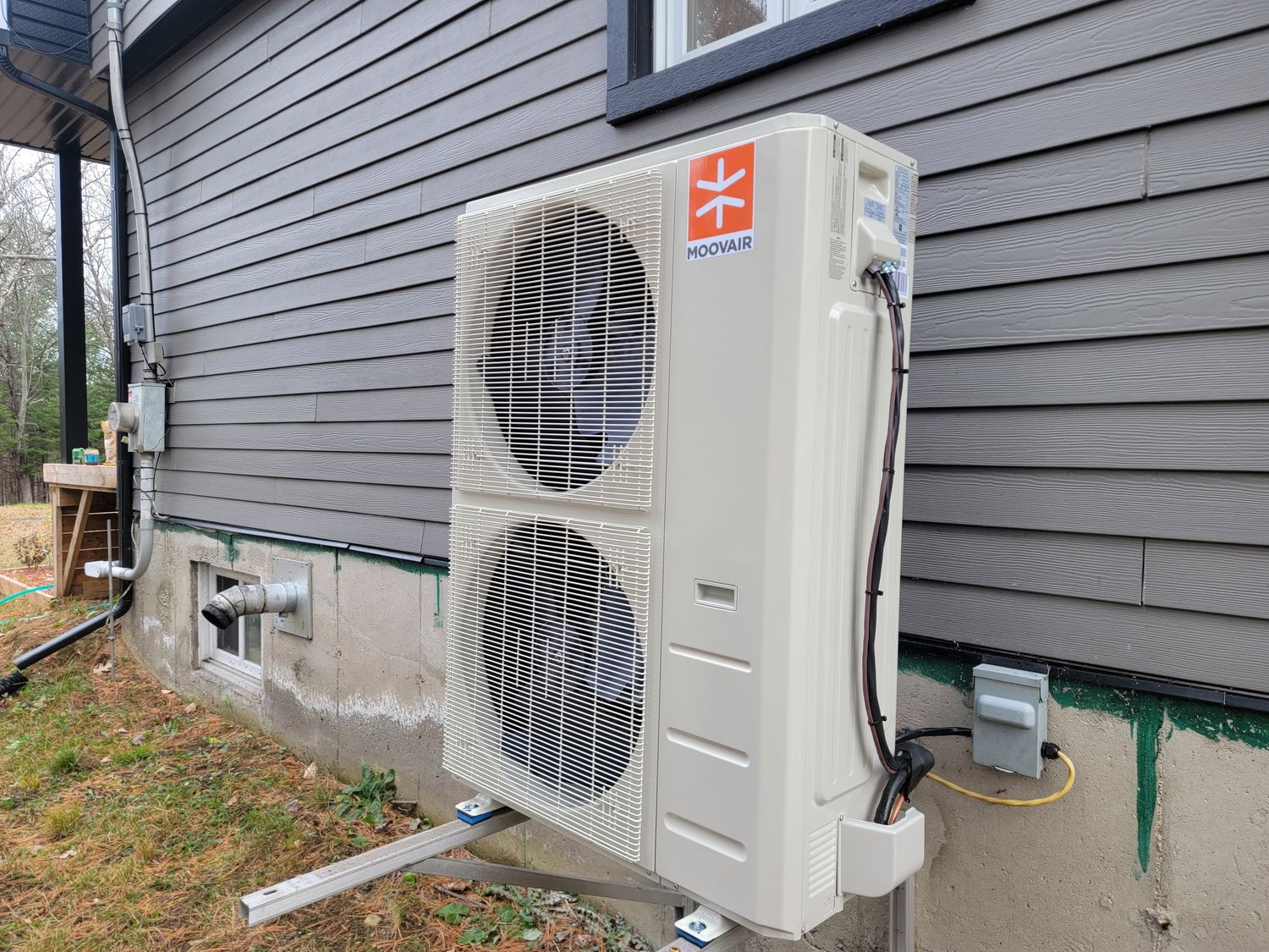 Building mechanicals from a Heat pumps project near Montreal (Greater Montreal) by DB climatisation
