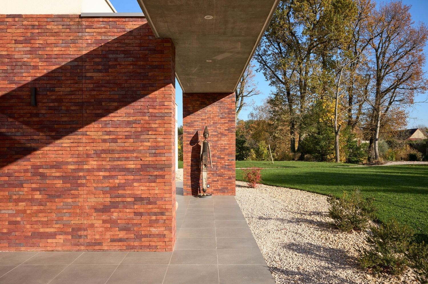 Finition extérieur d'un projet de Maisons unifamiliales près de Saône-et-Loire (71) de Naos Atelier d’Architecture
