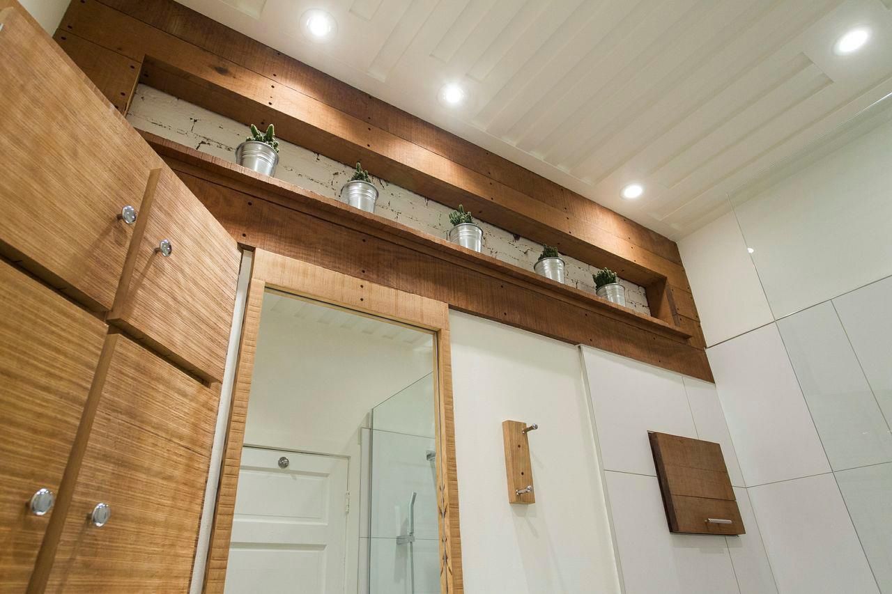 Bathroom from a Home extensions project near Montreal (Greater Montreal) by psb