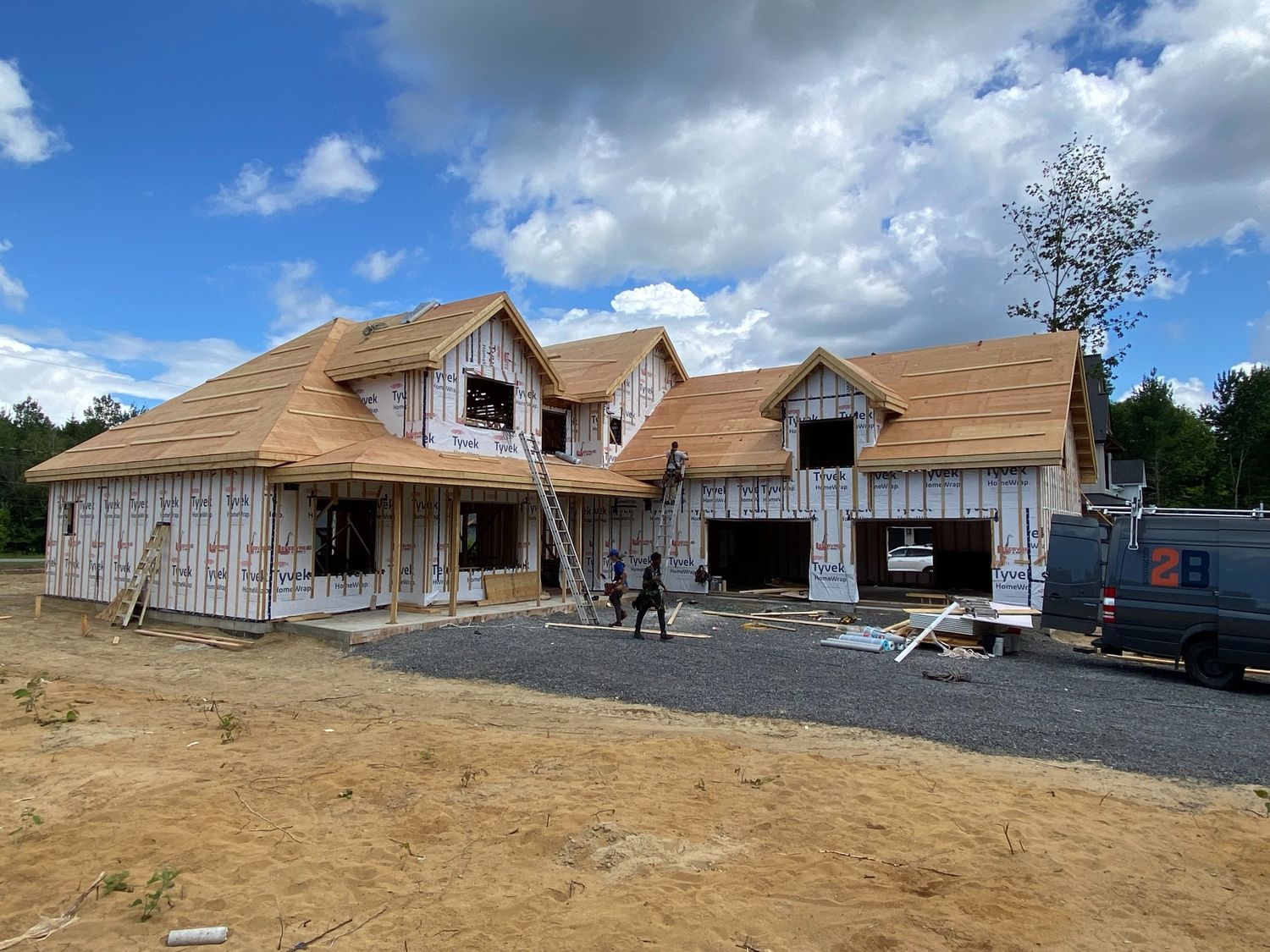 House Construction Exteriors from a Single family homes project near Joliette (Lanaudière) by Construction 2B