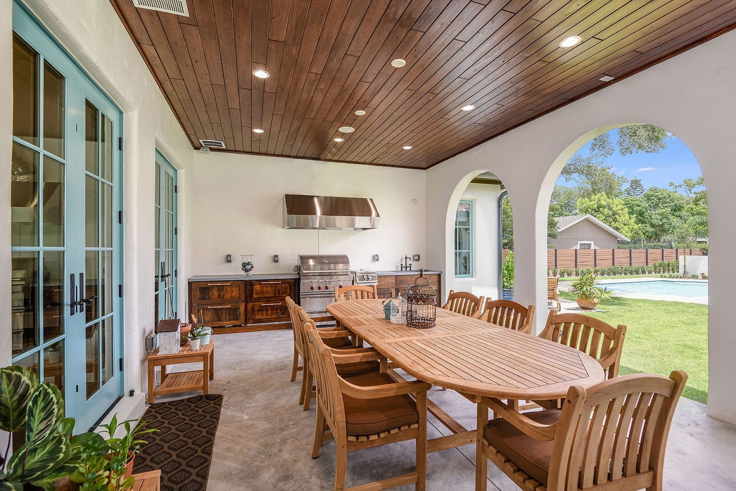 Patio & Pergola from a Single family homes project near Miami by Turning Leaf Construction