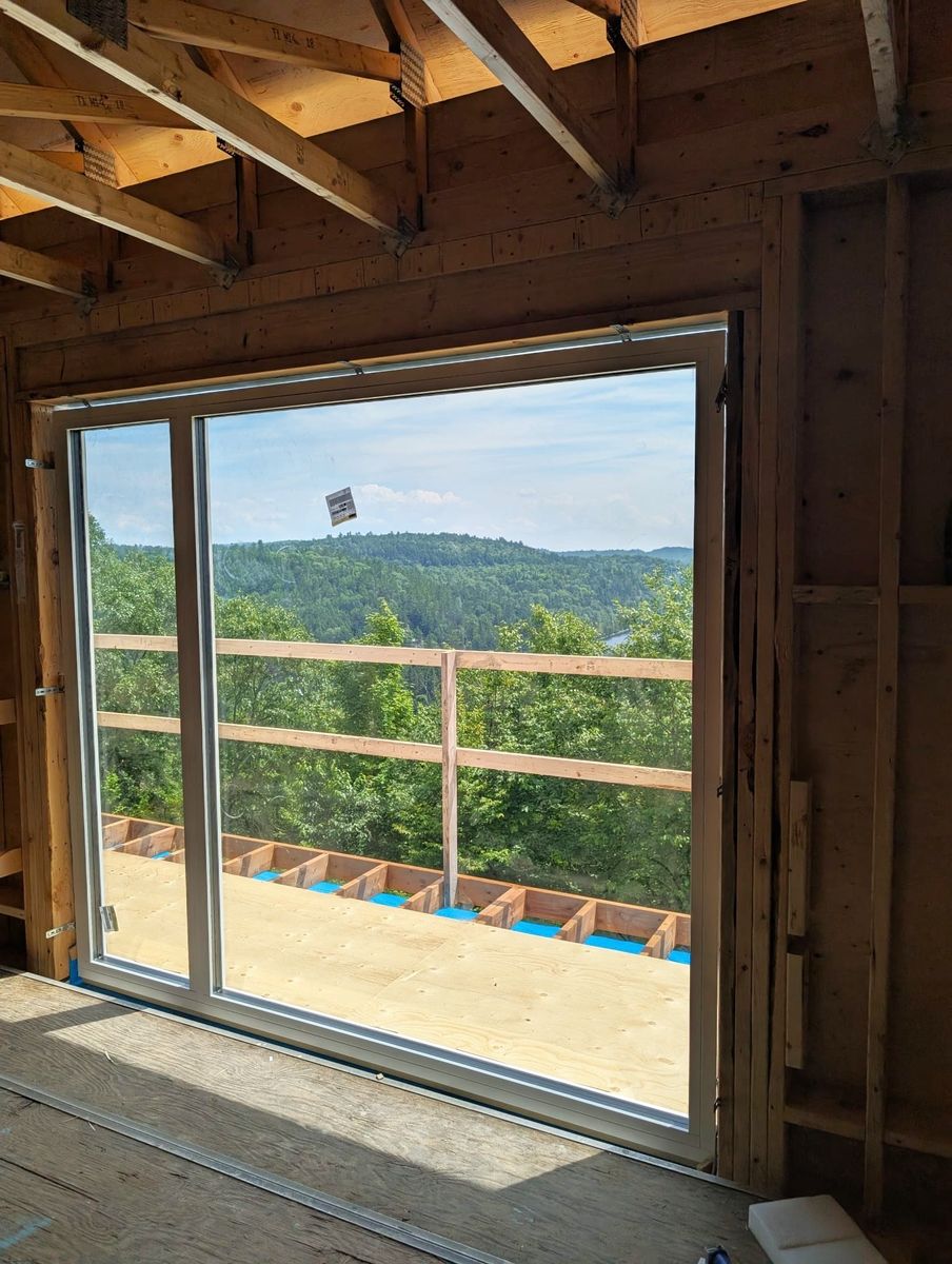  d'un projet de Maisons unifamiliales près de Gatineau (Outaouais) de InterHaus Premium High Performance Windows and Doors