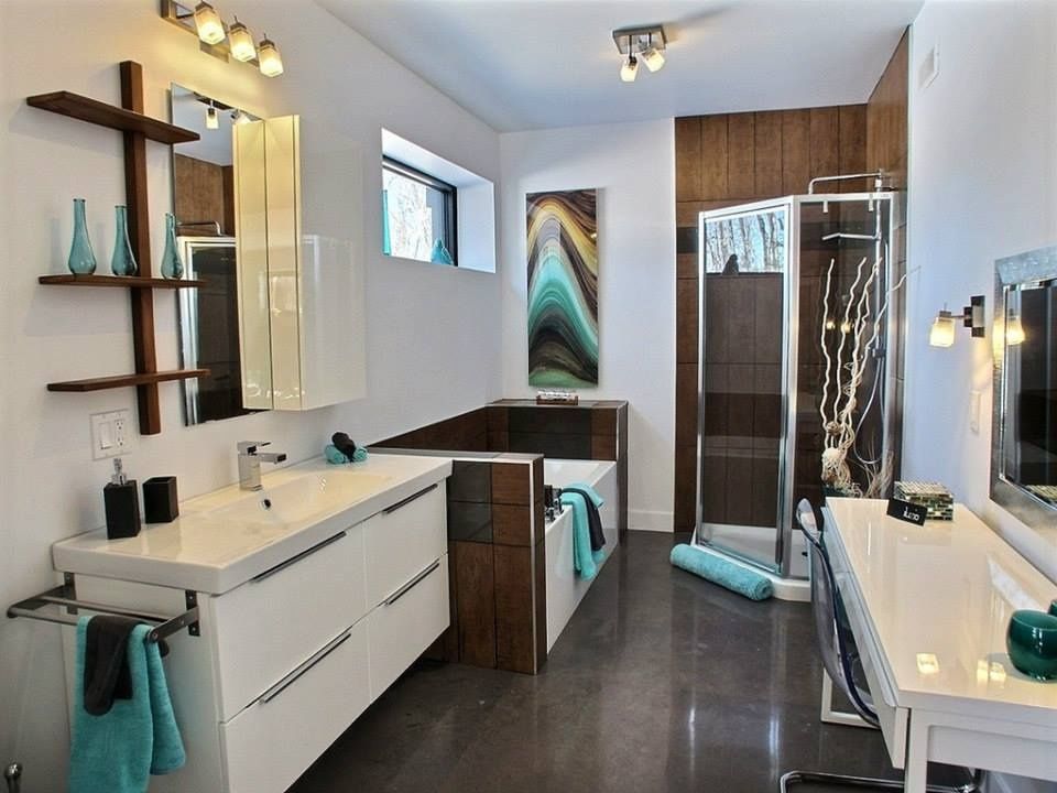 Bathroom from a Real Estate Developments project near Trois-Rivières (Mauricie) by Écodomaine des Forges