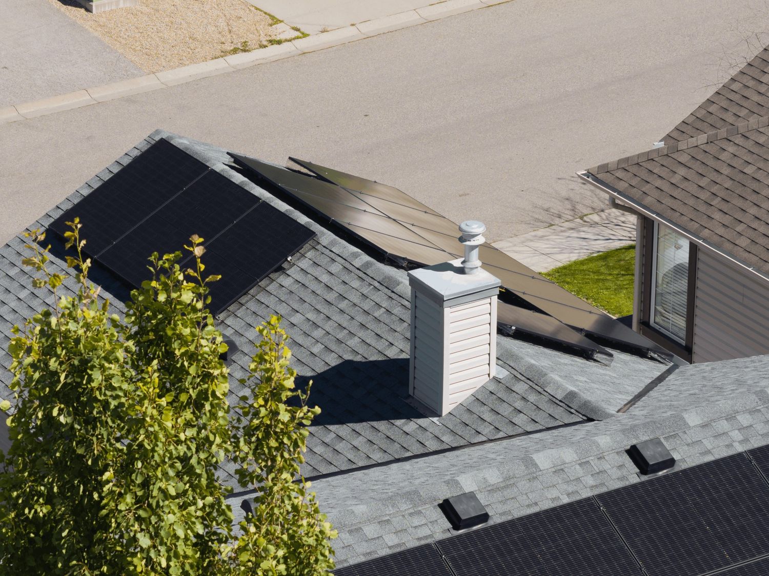  de un proyecto de tipo Paneles solares fotovoltaicos cerca de Calgary por Firefly Solar Inc.