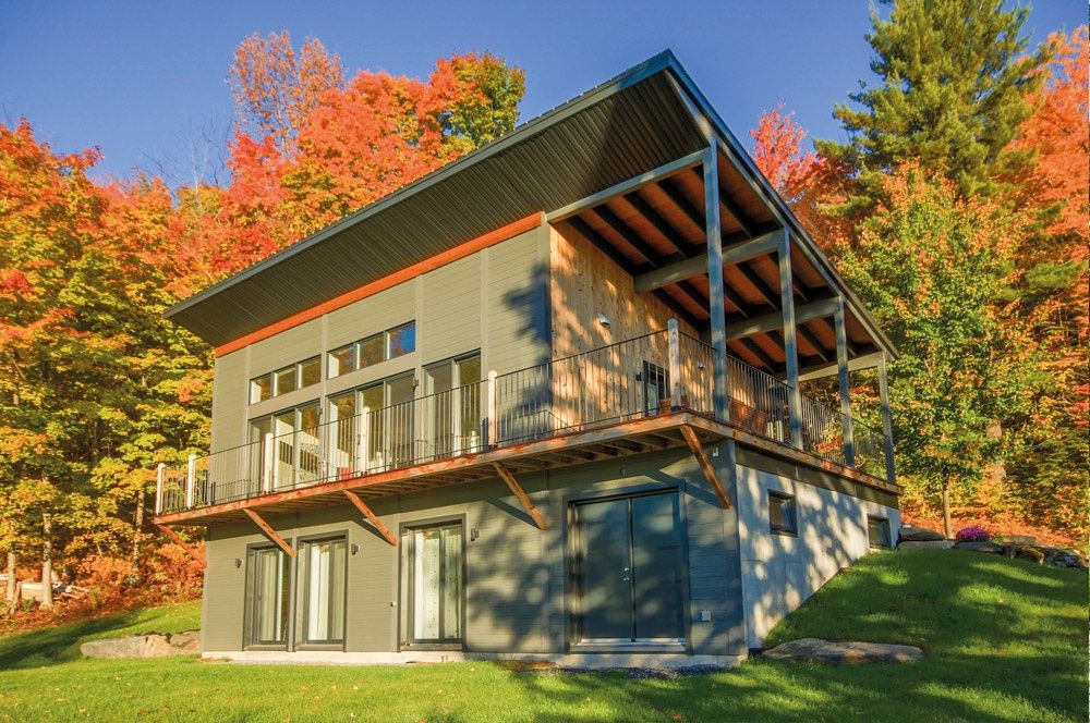 House Exterior from a Single family homes project near Sherbrooke (Estrie) by Belvedair