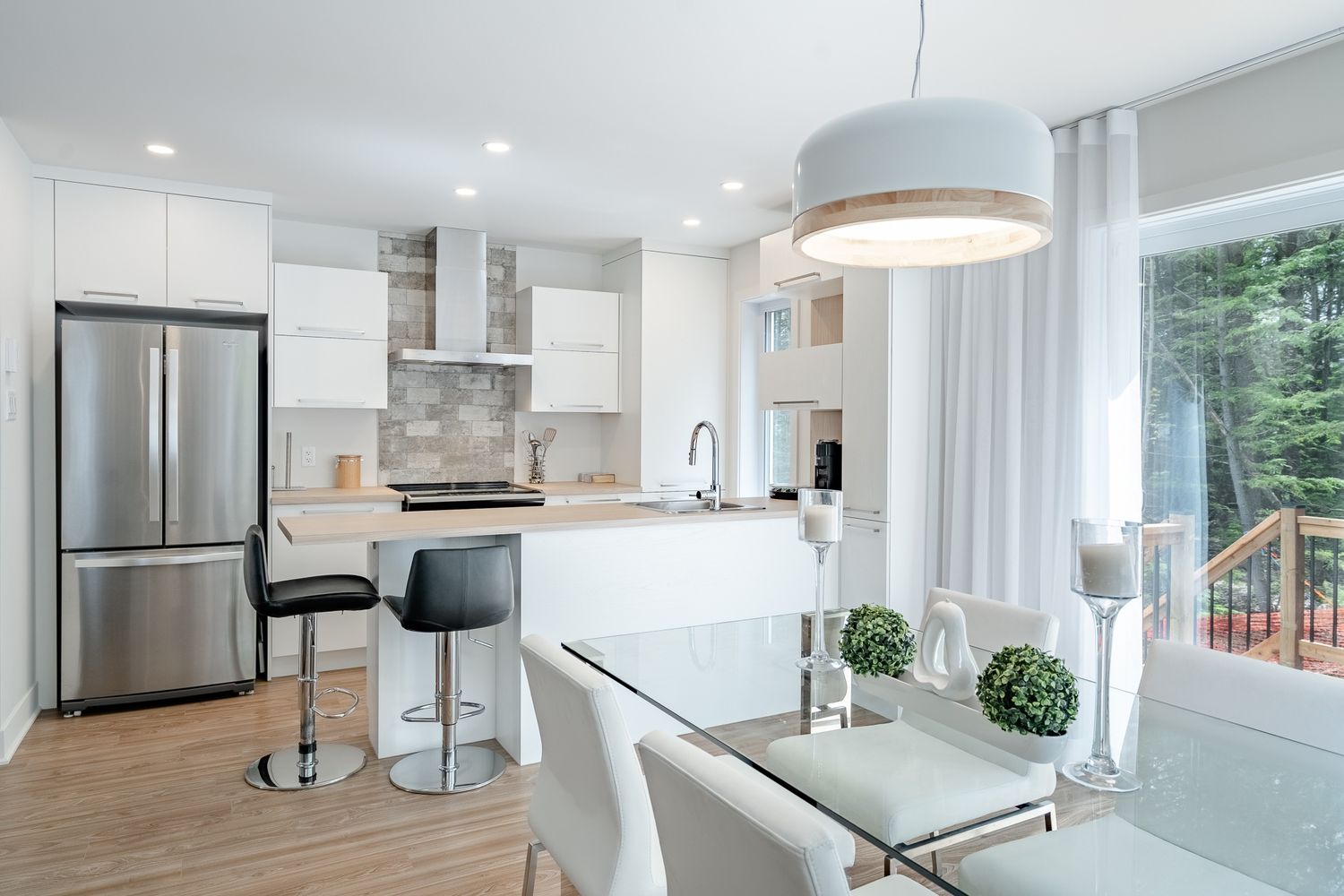 Salle à manger d'un projet de Développements immobiliers près de Joliette (Lanaudière) de TRÉMÄ