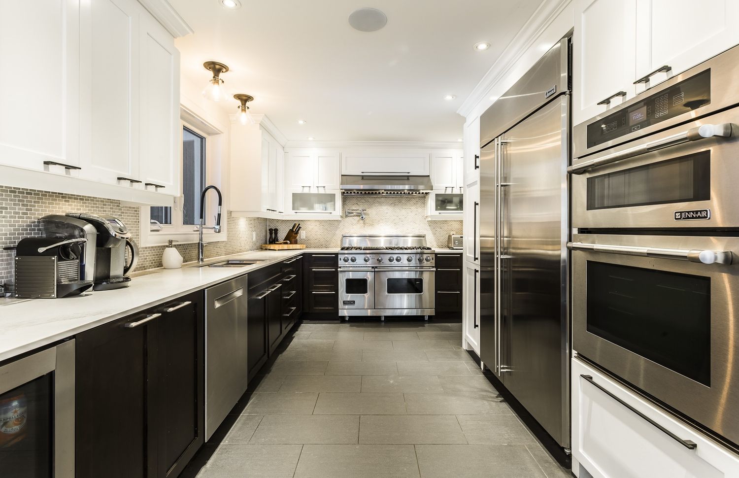 Cuisine d'un projet de Agrandissements de maison près de Saint-Jérôme/Blainville (Laurentides) de Mara Design