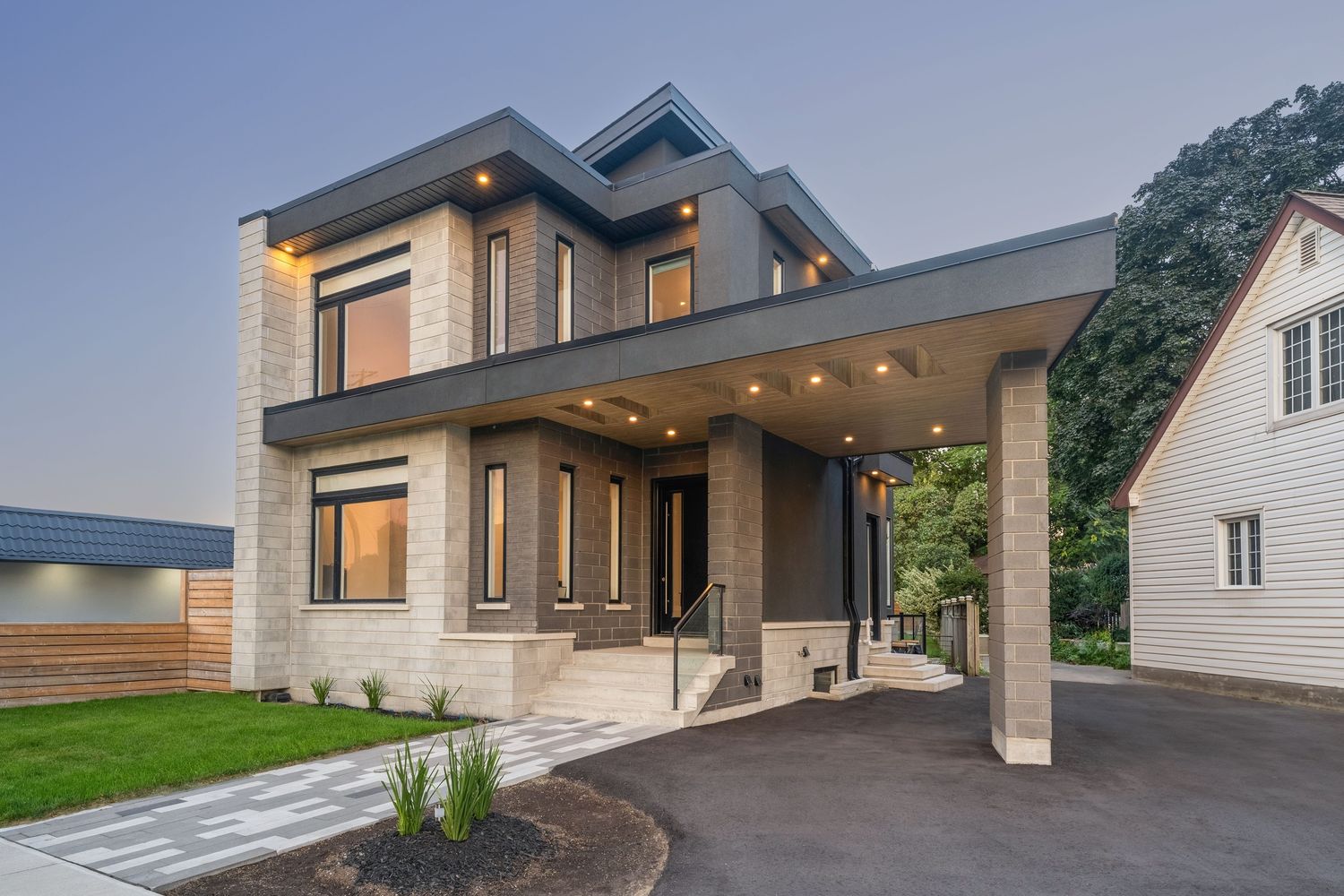 House Exterior from a Single family homes project near Toronto (Greater Toronto) by Avvio Fine Homes
