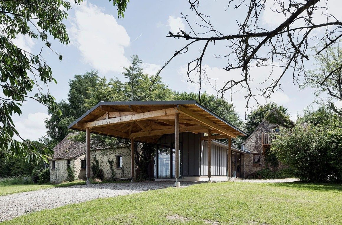 Porch from a Single family homes project near Armor Coasts (22) by clapp architectes