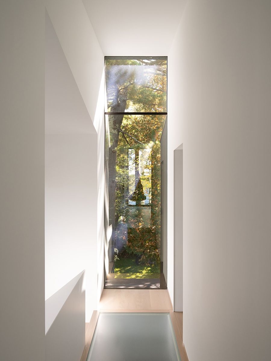 Couloir d'un projet de Agrandissements de maison près de Montréal/Laval/Longueuil (Grand Montréal) de Paul Bernier Architecte