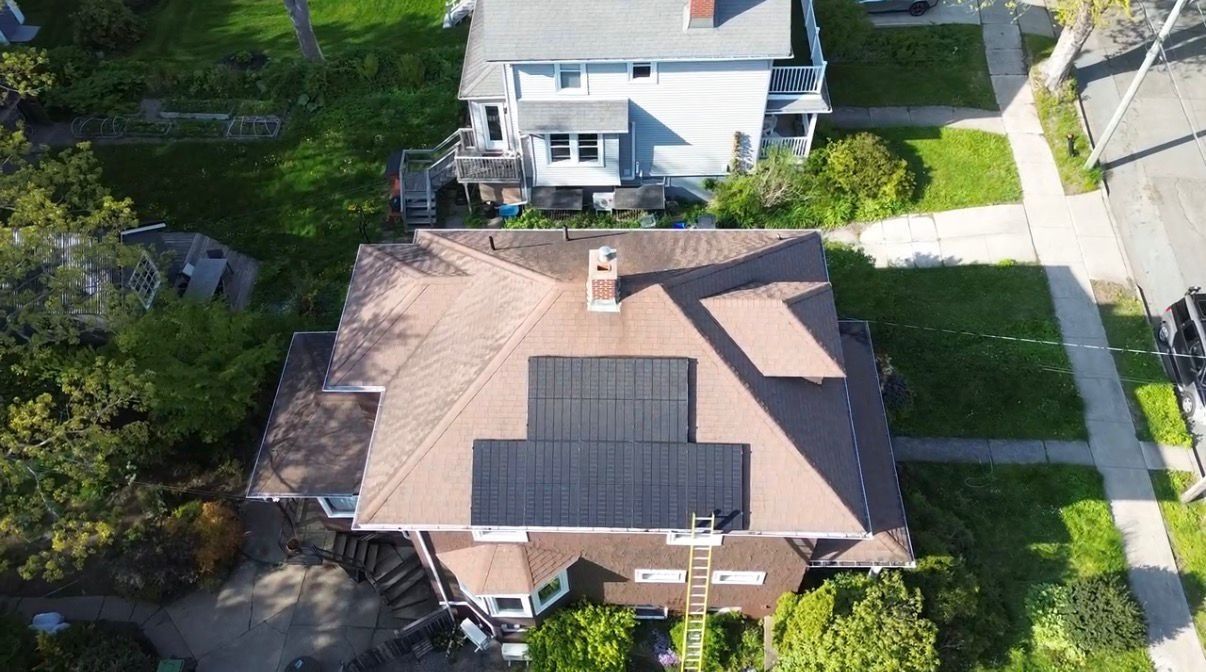  from a Photovoltaic Solar Panels project near Montreal (Greater Montreal) by Stellr Solar