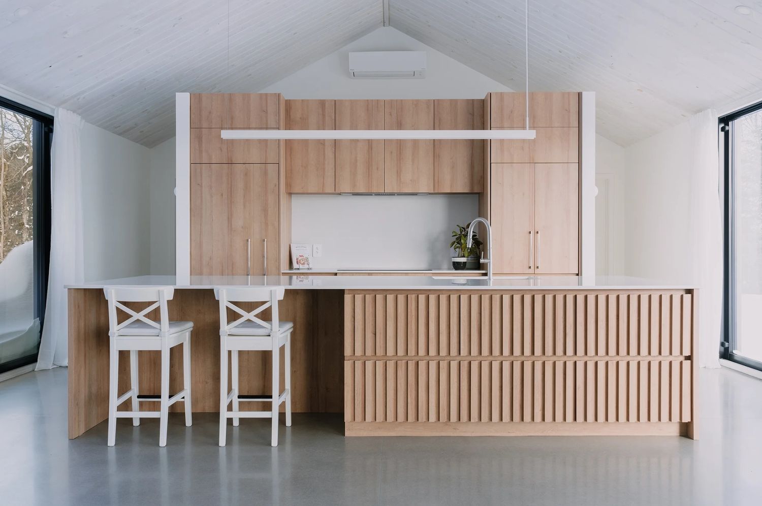 Cocina de un proyecto de tipo Viviendas unifamiliares cerca de Saint-Jérôme (Laurentides) por Sarrazin Construction