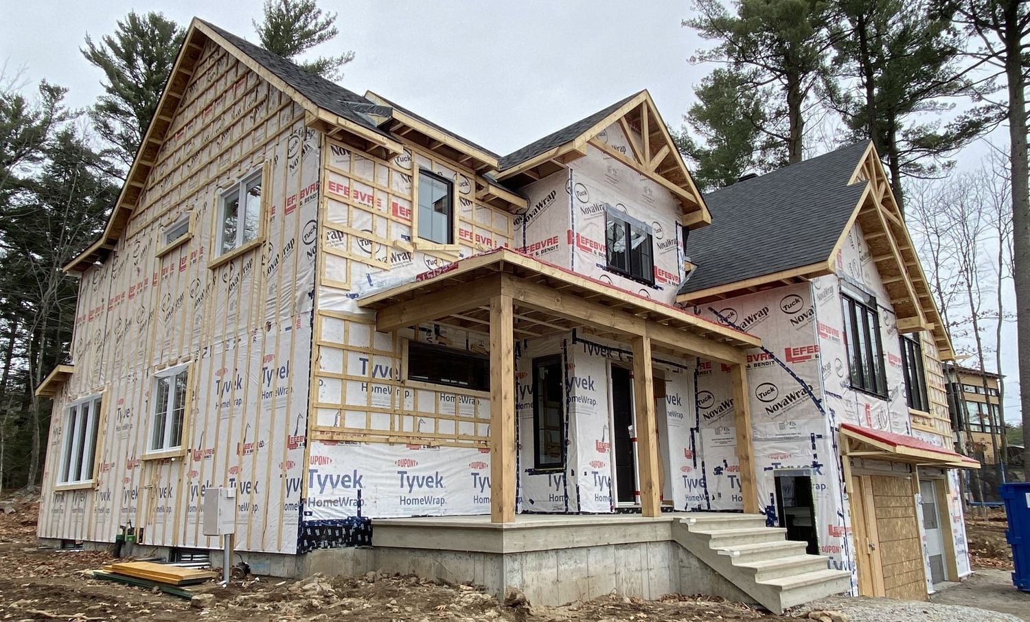 Travaux - Extérieur d'un projet de Maisons unifamiliales près de Saint-Jérôme/Blainville (Laurentides) de Construction 2B